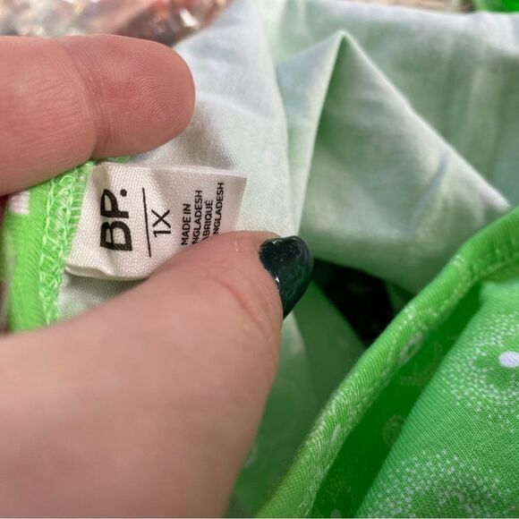 BP Halter Crop Top Neon Green Frosty Follard Floral Print Casual Neutral - Picture 8 of 10